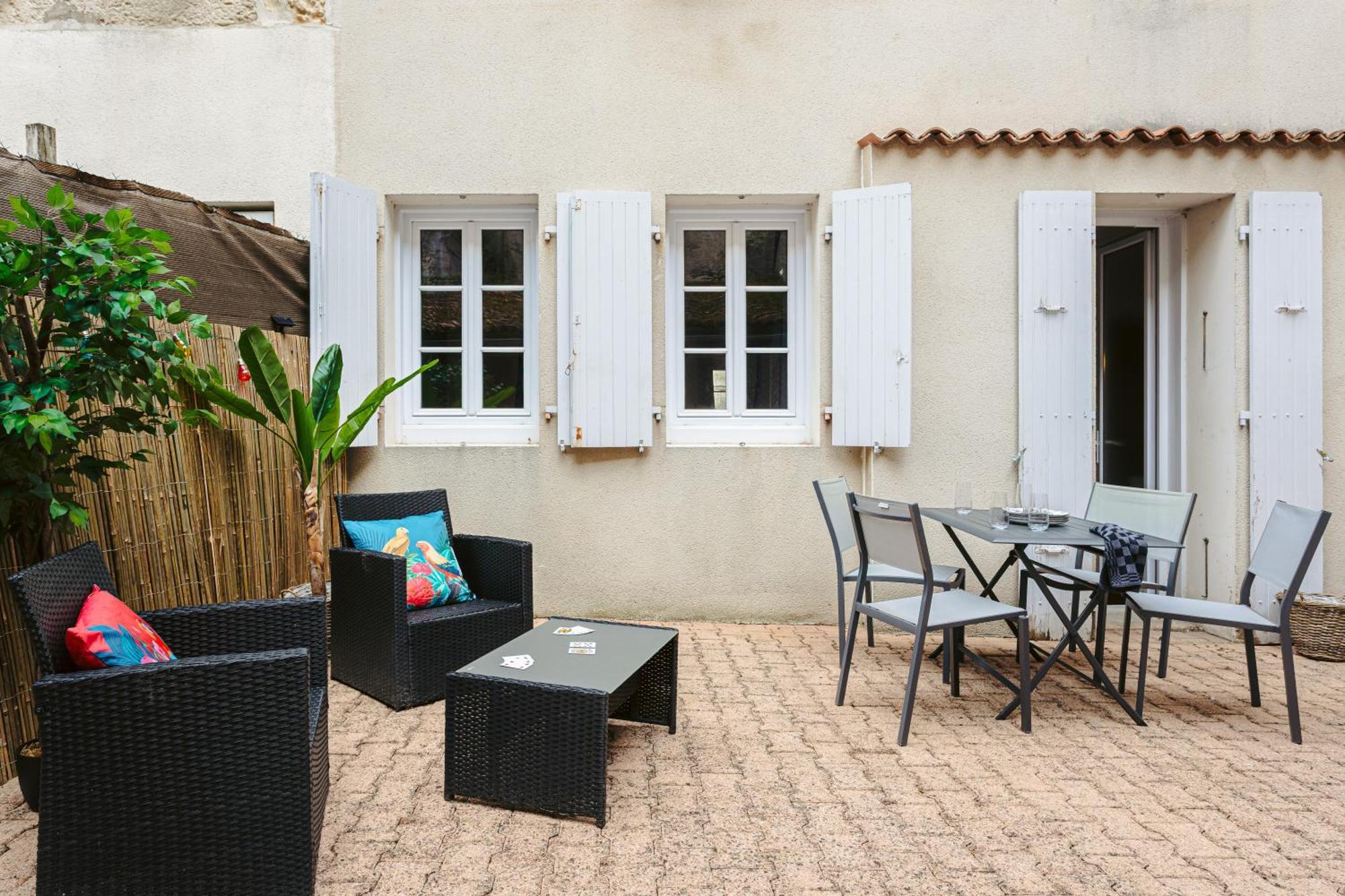 Olympia - Terrasse - Parking Gratuit - Centre Ville - Rez De Chaussee - Fibre Tv 4K ساتْ المظهر الخارجي الصورة